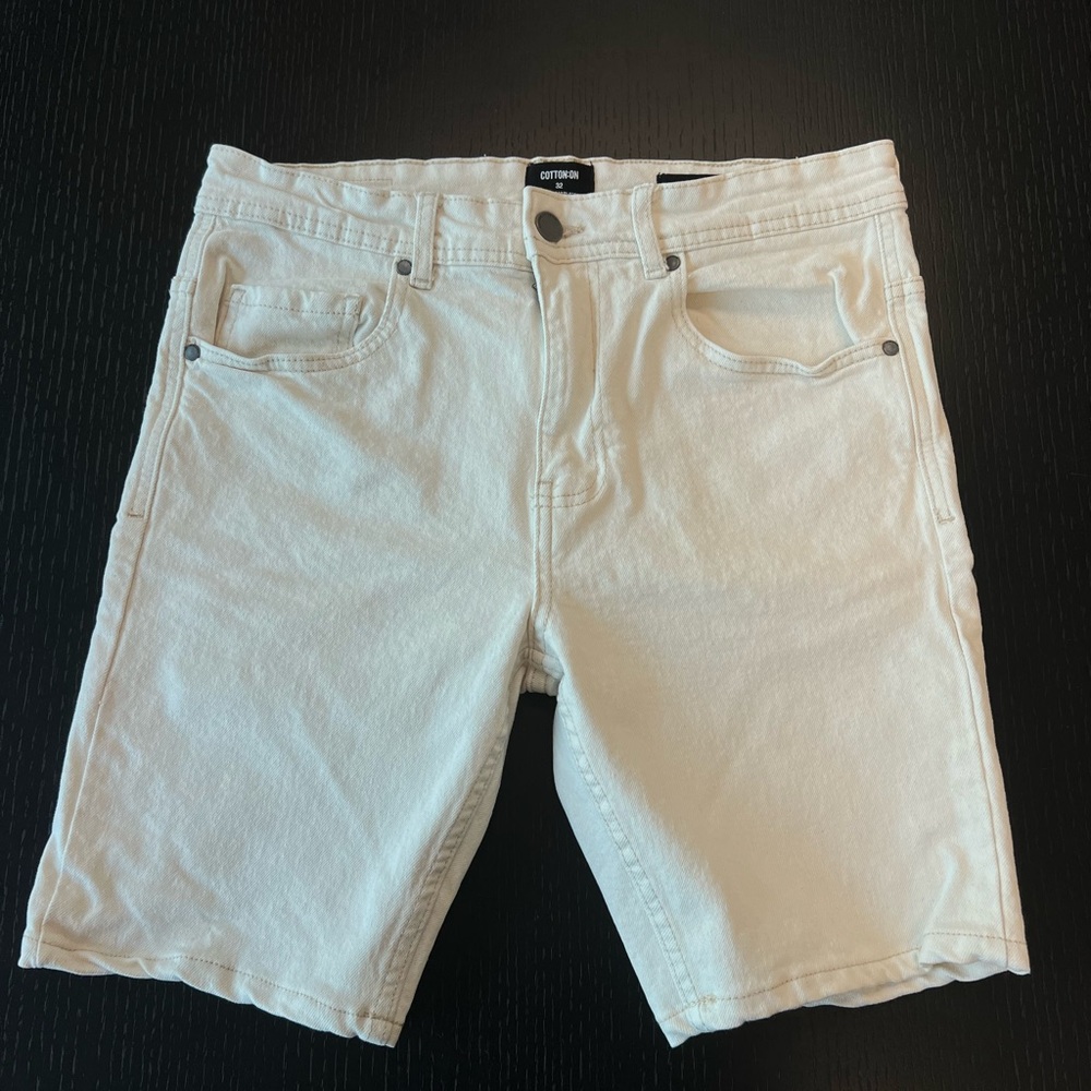 Cotton On Men’s Cream Denim Shorts